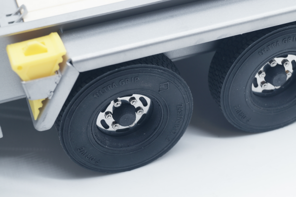 FM Tandem Tieflader mit Rampen 1:14